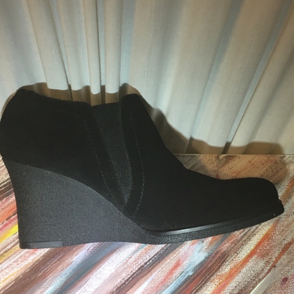 Women’s Black Ankle Boots by Glacee’ Size 8M - Picture 4 of 9